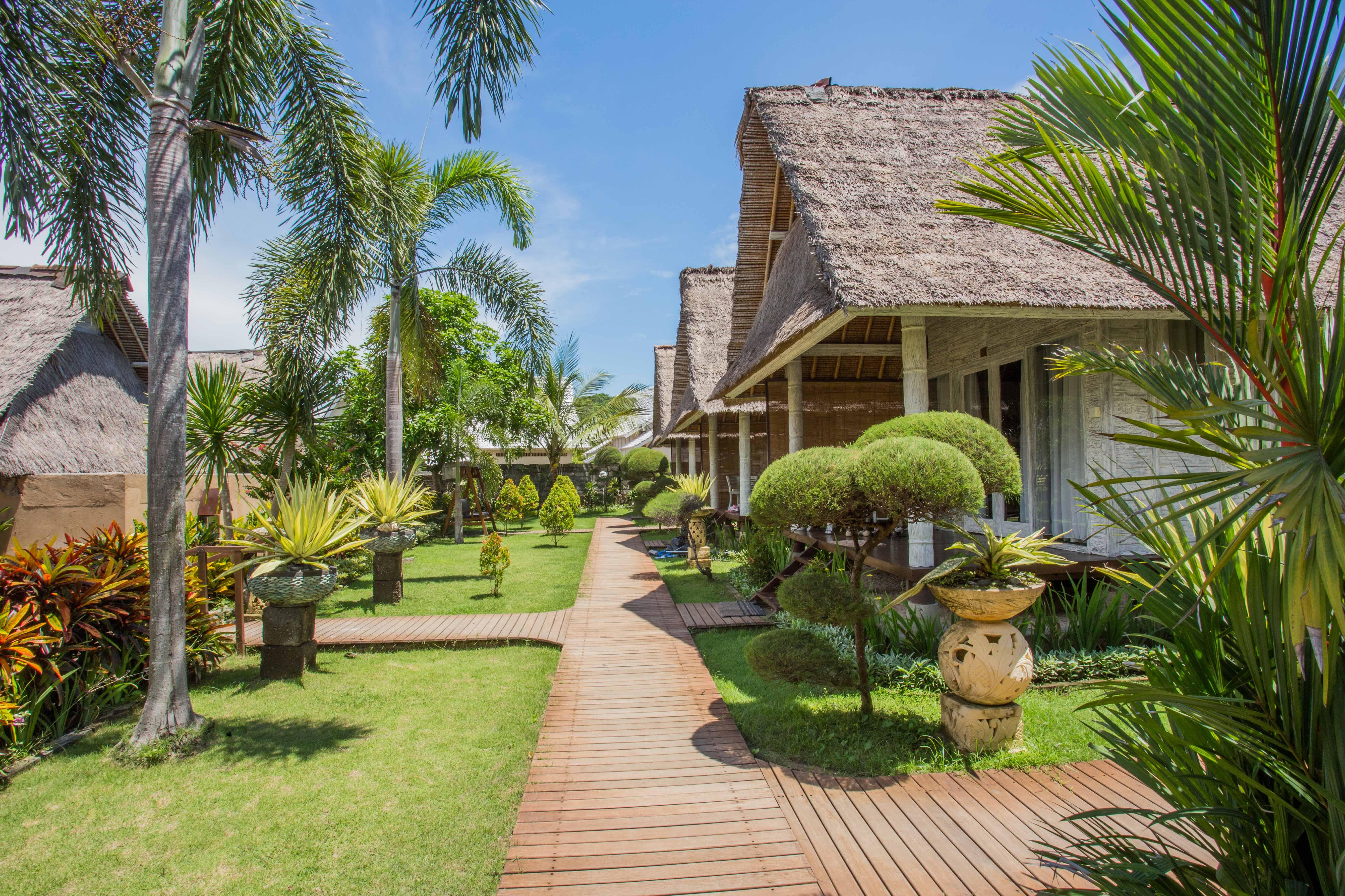 Bay Shore Huts レンボンガン島 エクステリア 写真