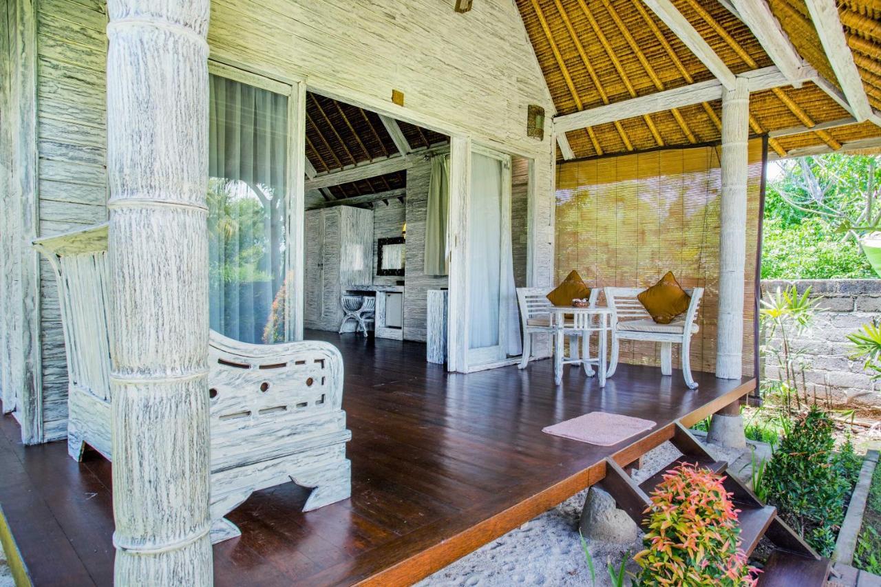 Bay Shore Huts レンボンガン島 エクステリア 写真