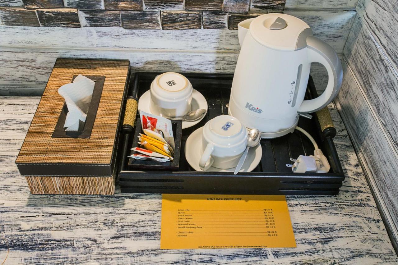 Bay Shore Huts レンボンガン島 エクステリア 写真