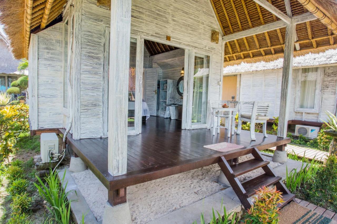 Bay Shore Huts レンボンガン島 エクステリア 写真