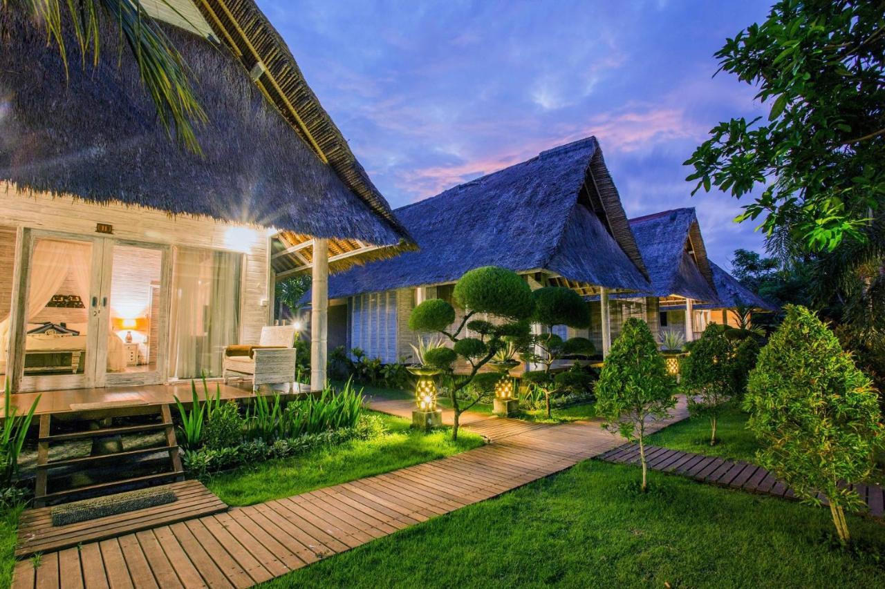 Bay Shore Huts レンボンガン島 エクステリア 写真